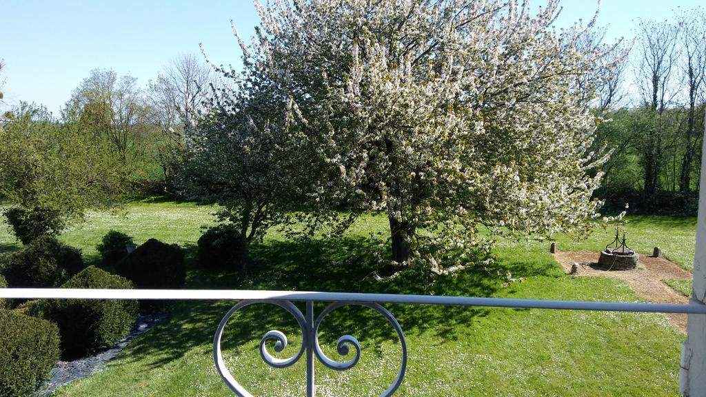 Manoir De Vilaines Varennes  المظهر الخارجي الصورة